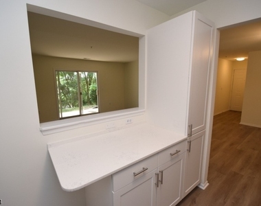 1311 King Ct - Photo Thumbnail 4