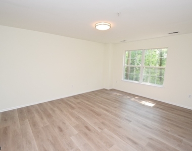 1311 King Ct - Photo Thumbnail 10