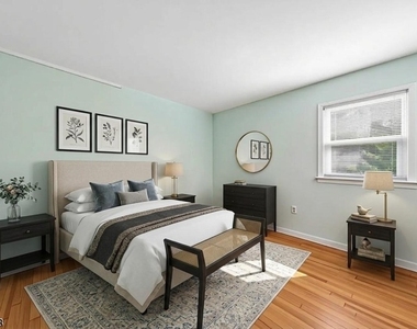 166 1st St - Photo Thumbnail 10