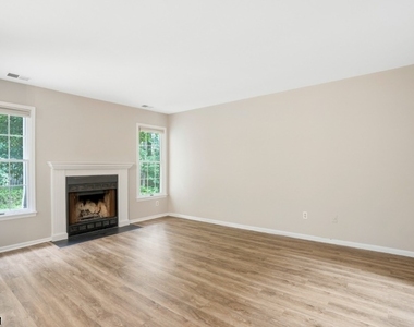 54 Eton Ct - Photo Thumbnail 10