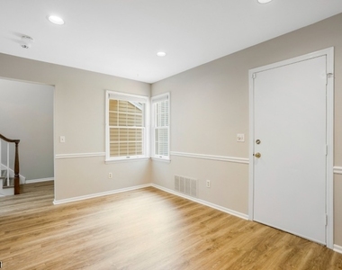 54 Eton Ct - Photo Thumbnail 3