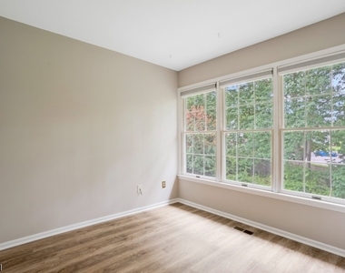 54 Eton Ct - Photo Thumbnail 22
