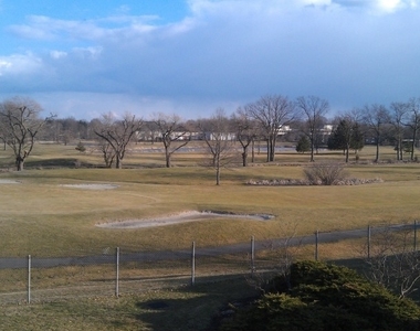 250 Ridgedale Ave - Photo Thumbnail 3