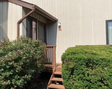 250 Ridgedale Ave - Photo Thumbnail 9