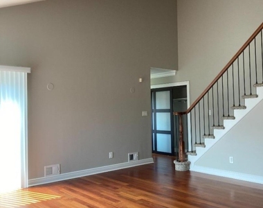 250 Ridgedale Ave - Photo Thumbnail 18