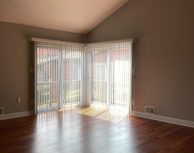 250 Ridgedale Ave - Photo Thumbnail 20