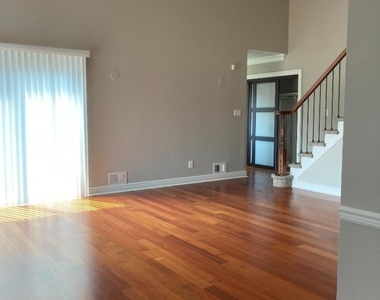 250 Ridgedale Ave - Photo Thumbnail 17