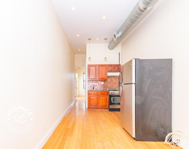 11 Locust Street - Photo Thumbnail 1