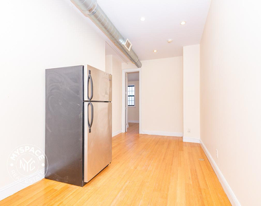 11 Locust Street - Photo Thumbnail 2