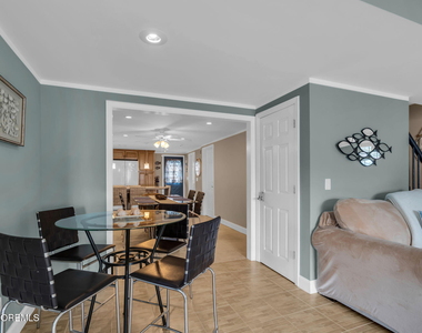 102 W Colony Road - Photo Thumbnail 8