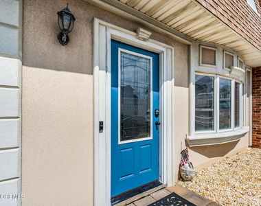 102 W Colony Road - Photo Thumbnail 3
