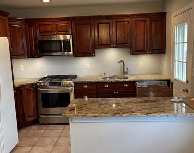2245 Edgar Road - Photo Thumbnail 6