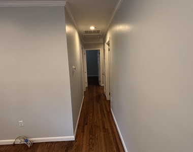 2245 Edgar Road - Photo Thumbnail 9