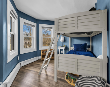 1208 Bond Street - Photo Thumbnail 12