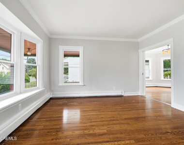 638 Overton Place - Photo Thumbnail 6