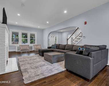 309 Cedar Avenue - Photo Thumbnail 13