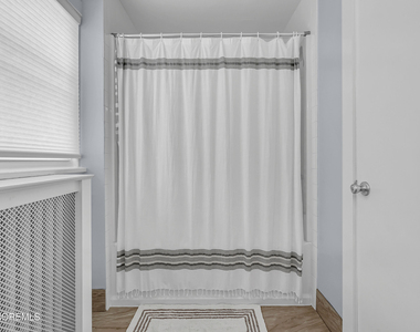 309 Cedar Avenue - Photo Thumbnail 23