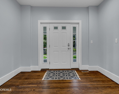 309 Cedar Avenue - Photo Thumbnail 14