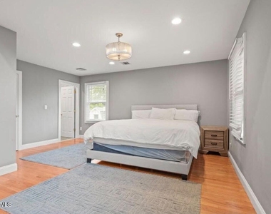 250 Alpern Avenue - Photo Thumbnail 23