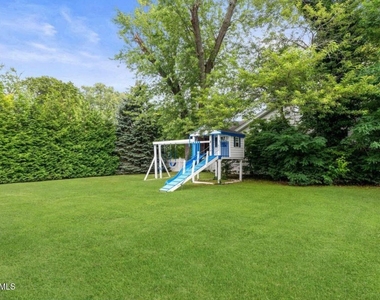 250 Alpern Avenue - Photo Thumbnail 12