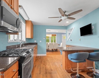 250 Alpern Avenue - Photo Thumbnail 19