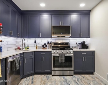 6 Amethyst Way - Photo Thumbnail 6