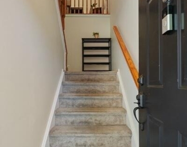 6 Amethyst Way - Photo Thumbnail 2