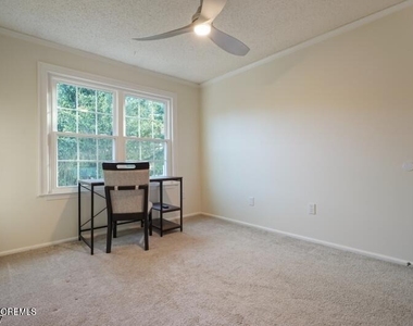 6 Amethyst Way - Photo Thumbnail 11