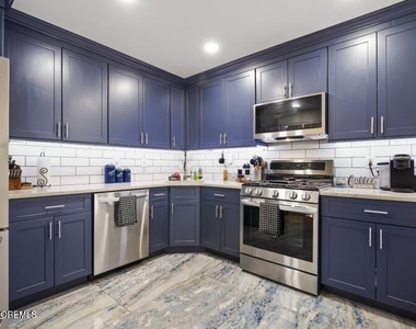 6 Amethyst Way - Photo Thumbnail 7