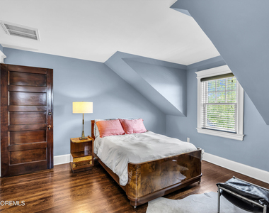 703 7th Avenue - Photo Thumbnail 29