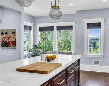 703 7th Avenue - Photo Thumbnail 11
