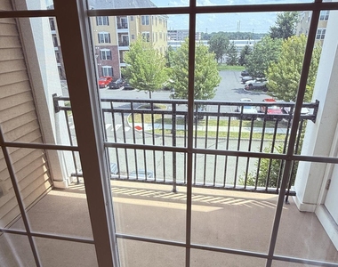 1133 Halifax Place - Photo Thumbnail 14