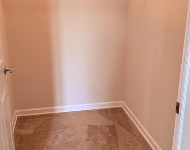 1133 Halifax Place - Photo Thumbnail 10