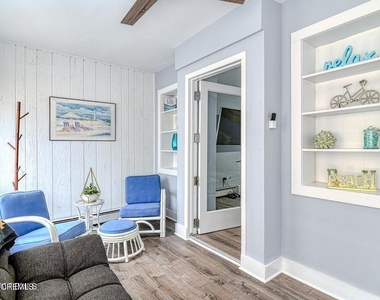 328 Newark Avenue - Photo Thumbnail 5