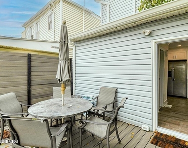 328 Newark Avenue - Photo Thumbnail 17
