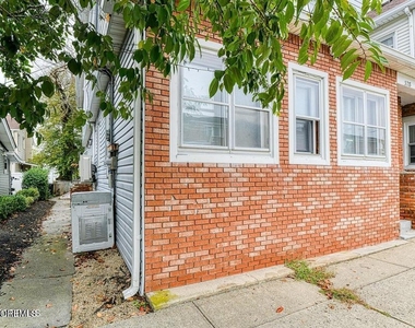 328 Newark Avenue - Photo Thumbnail 16
