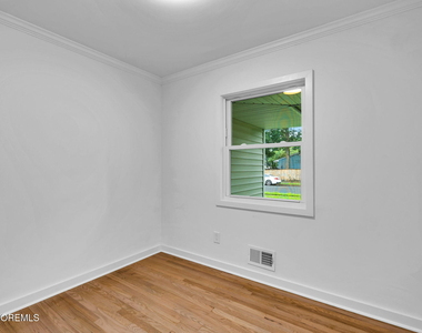 20 Oak Hill Drive - Photo Thumbnail 10