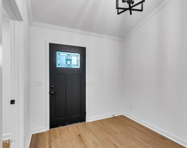 20 Oak Hill Drive - Photo Thumbnail 2