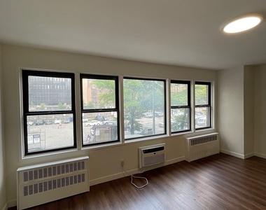 East 36 Street - Photo Thumbnail 1