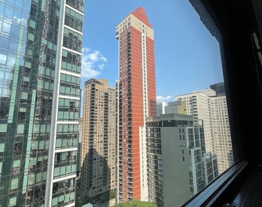 East 39th Street - Photo Thumbnail 13
