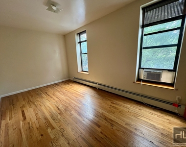 255 17th St - Photo Thumbnail 4