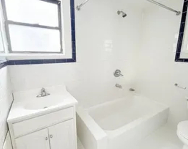 200 Allen st - Photo Thumbnail 1