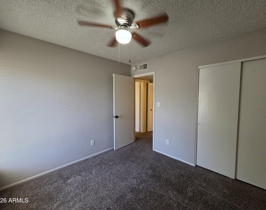 3213 W Royal Palm Road - Photo Thumbnail 14
