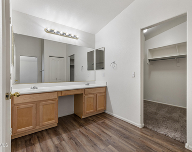 34994 N Barzona Trail - Photo Thumbnail 18