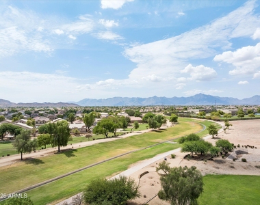 4323 W T Ryan Lane - Photo Thumbnail 6