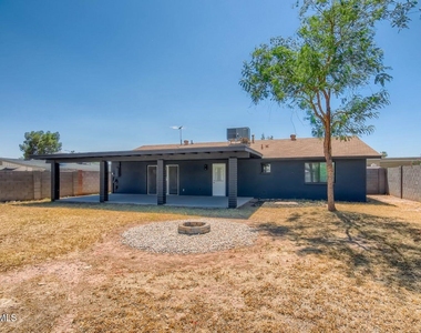 3115 S Kachina Drive - Photo Thumbnail 10