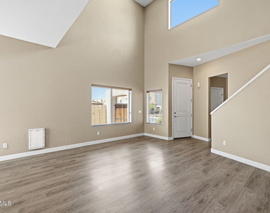 544 N Alma School Road - Photo Thumbnail 5