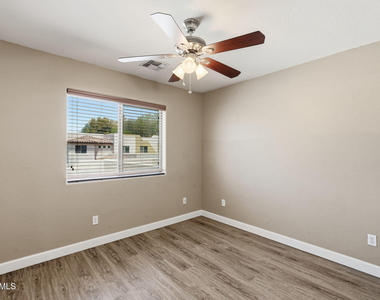544 N Alma School Road - Photo Thumbnail 17