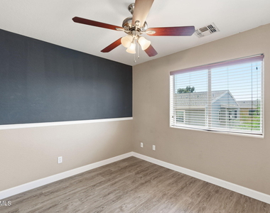 544 N Alma School Road - Photo Thumbnail 19