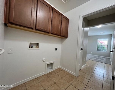 1223 W Desert Seasons Drive - Photo Thumbnail 29